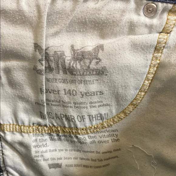 Levi's Classic Indigo Straight Jeans - Picture 2 of 4